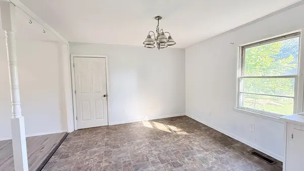 365 Stacy Rd, Manchester, TN 37355