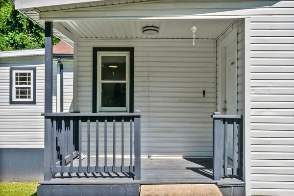 124 Edmondson Ferry Rd, Clarksville, TN 37040