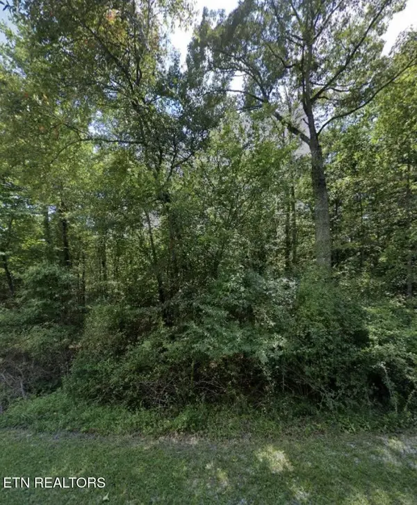 6310 Osage Rd, Crossville, TN 38572