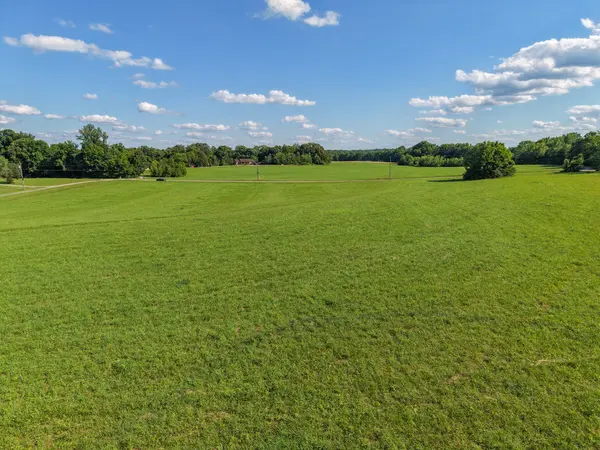 5 Poplar Ridge Rd, Chapmansboro, TN 37035