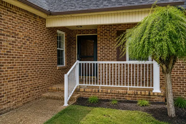 1909 Amacher Dr, Spring Hill, TN 37174