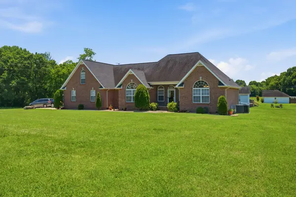 465 Old 25 Loop Road, Castalian Springs, TN 37031