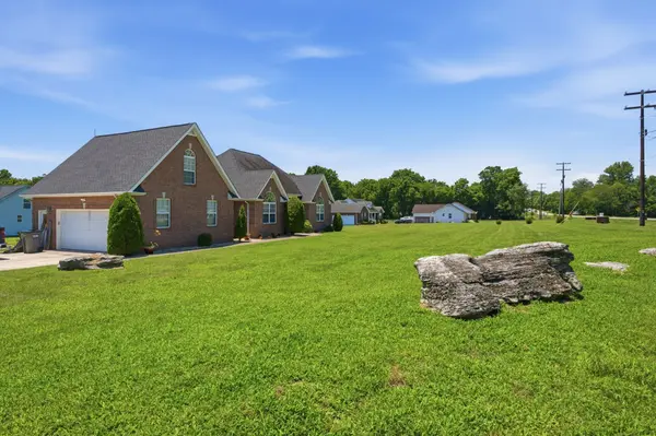 465 Old 25 Loop Road, Castalian Springs, TN 37031