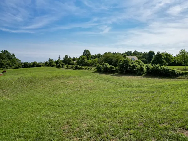 1929 New Lewisburg Hwy, Columbia, TN 38401