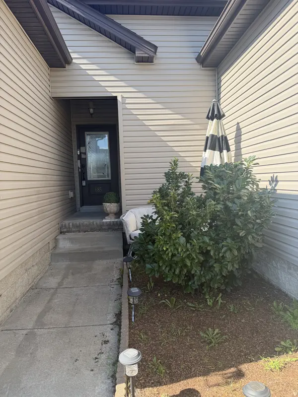 685 Fox Hound Dr, Clarksville, TN 37040