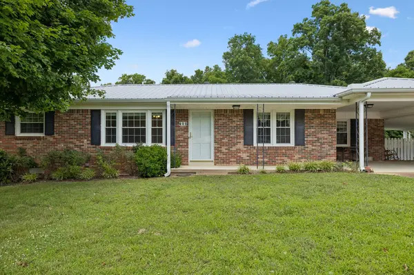 708 Hickory St, Centerville, TN 37033
