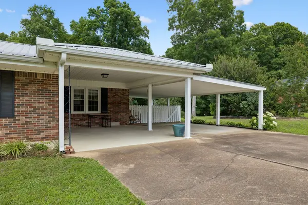 708 Hickory St, Centerville, TN 37033