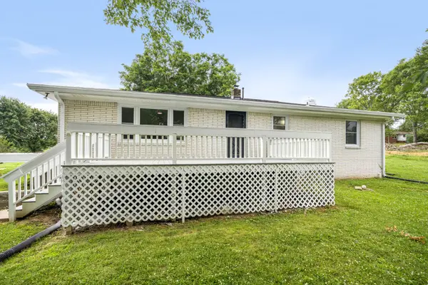131 Bold Springs Rd, Mc Ewen, TN 37101