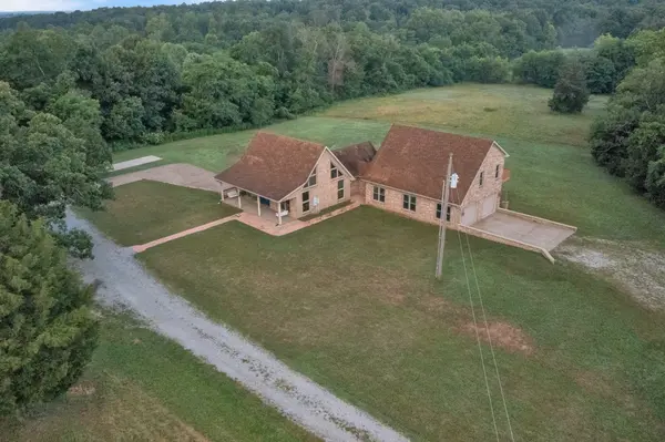 5005 Gracey Sinking Fork Rd, Gracey, KY 42232