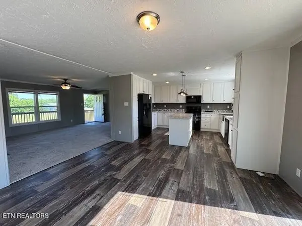 147 California Rd, Church Hill, TN 37642