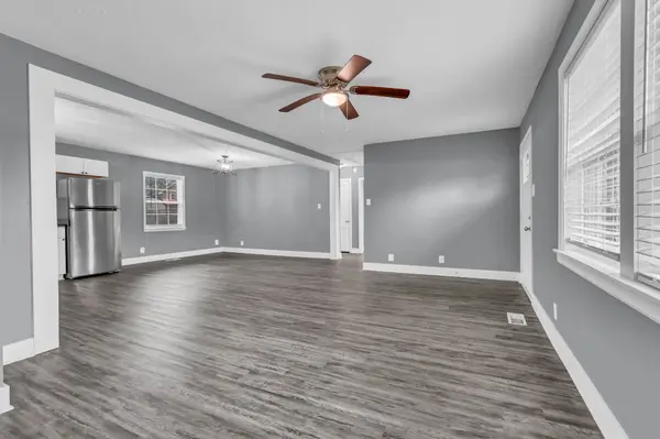 135 N Meadow Dr, Clarksville, TN 37043
