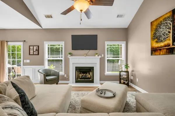 214 Wyburn Pl, Burns, TN 37029
