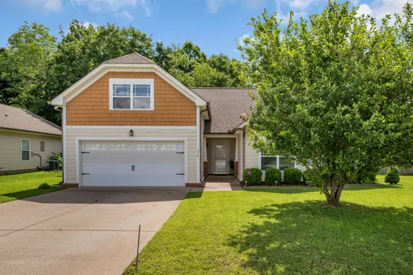214 Wyburn Pl, Burns, TN 37029