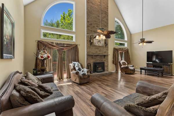 7368 Walker Rd, Fairview, TN 37062
