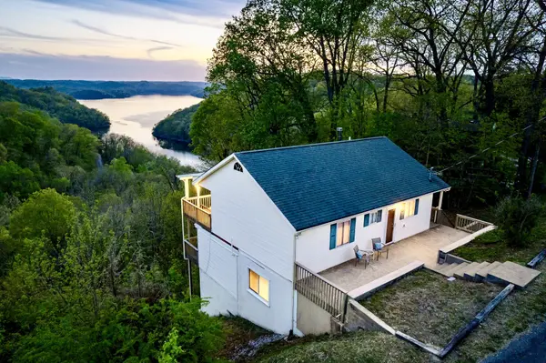 258 Captains Point Rd, Silver Point, TN 38582