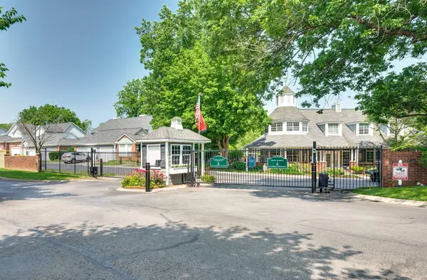 231 Green Harbor Rd #63, Old Hickory, TN 37138