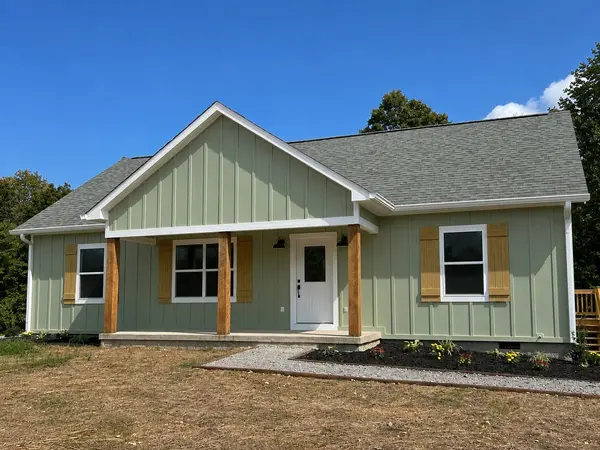 189 Copperas Branch, Leoma, TN 38468