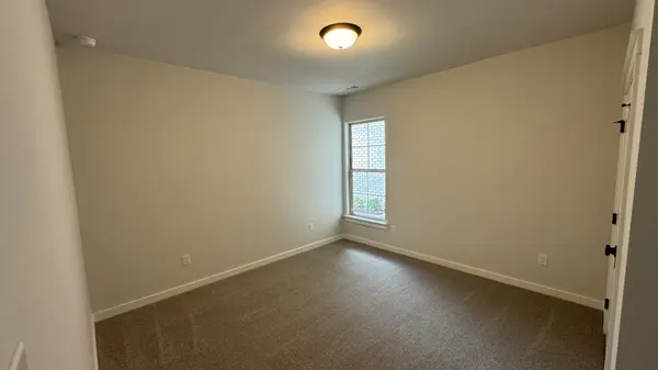 504 W Foxrun, Springfield, TN 37172
