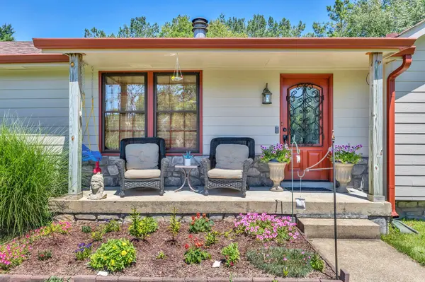 325 Dawn Dr, Gallatin, TN 37066