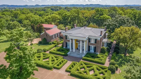 1711 Old Hillsboro Road, Franklin, TN 37069