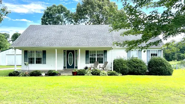 153 Commodore Cir, Summertown, TN 38483