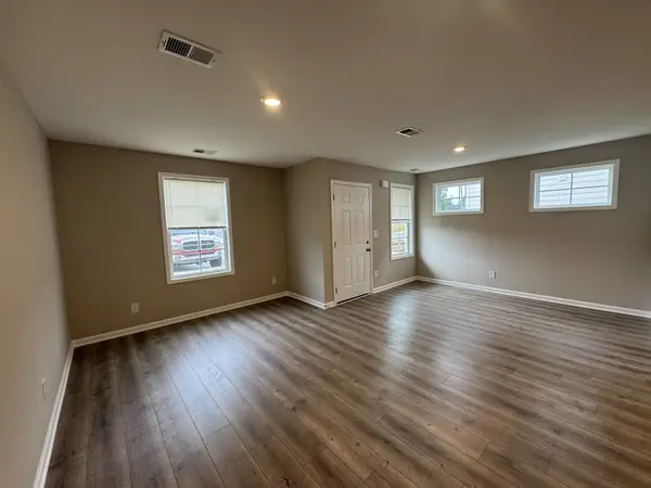209 Mountaindale Dr, Smyrna, TN 37167