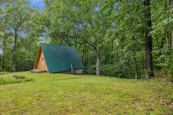 111 Mud Hill Rd, Dover, TN 37058