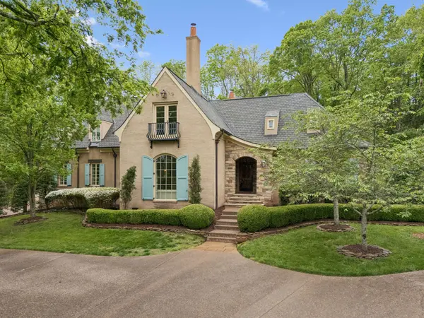2127 Chickering, Nashville, TN 37215
