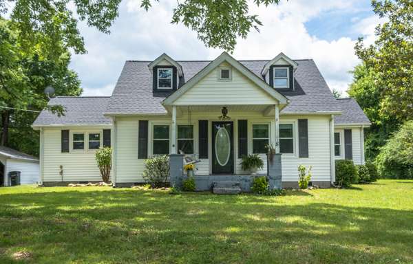 118 Bone Cave Rd, Rock Island, TN 38581