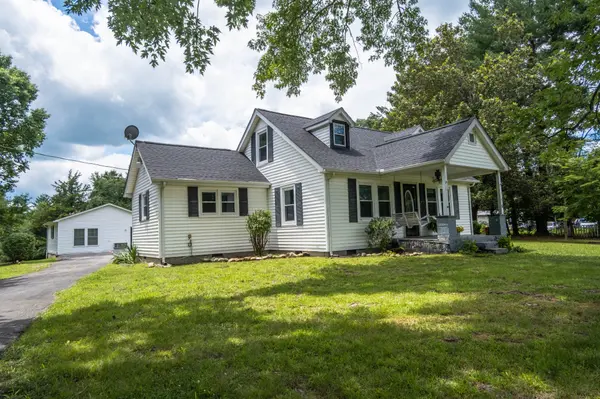 118 Bone Cave Rd, Rock Island, TN 38581