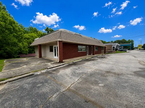2491 Sparta St, Mcminnville, TN 37110