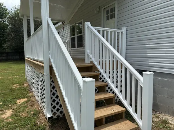 11 Sunrise Dr, Lawrenceburg, TN 38464