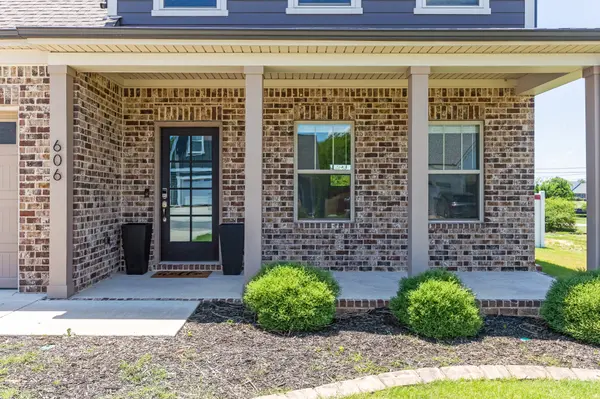 606 Bella Ct, Lebanon, TN 37087