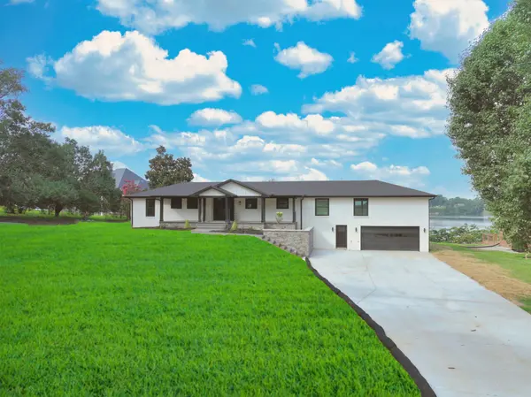 132 Circle Dr, Hendersonville, TN 37075
