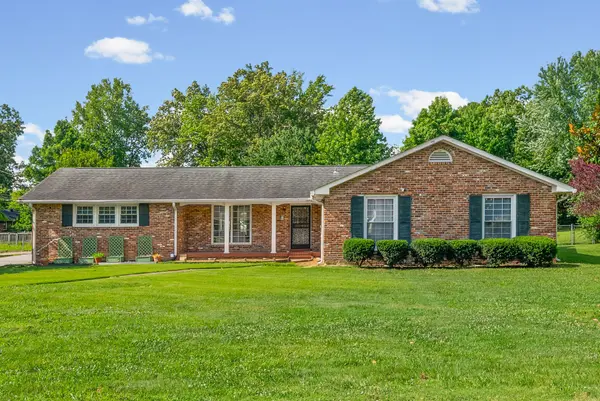 2154 N Meadow Dr, Clarksville, TN 37043