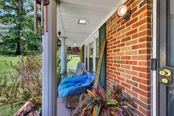 313 Valley View Rd, Dover, TN 37058