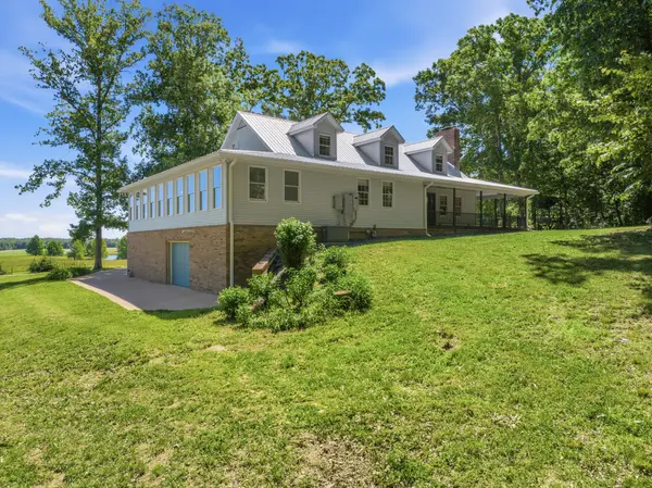 55 Bell Ln, Paris, TN 38242