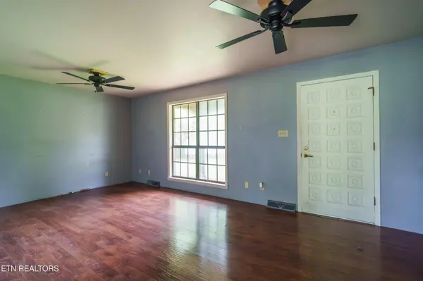 405 Dogleg Drive, Livingston, TN 38570