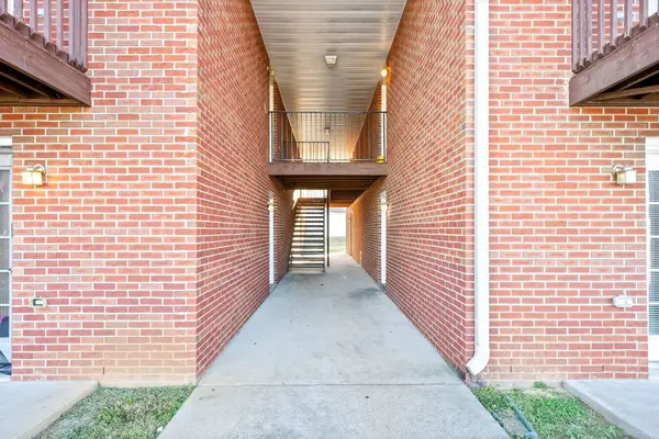 201 Cranklen Cir #F, Clarksville, TN 37042