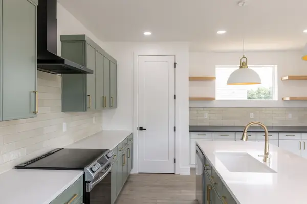 216 Meredith Ave, Nashville, TN 37210
