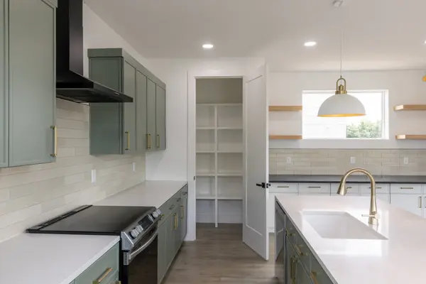 216 Meredith Ave, Nashville, TN 37210