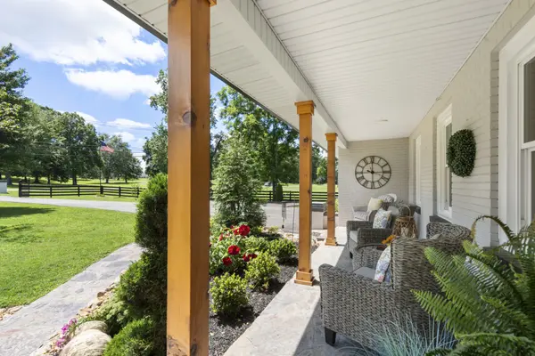 904 Highway 48 #S, Dickson, TN 37055