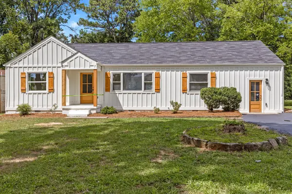 5325 Meadowbrook Lane, Chattanooga, TN 37411
