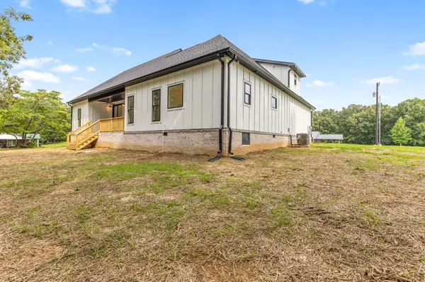 1064 Mulberry Street, Burns, TN 37029