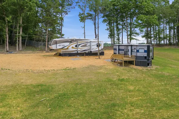 174 Grice Ln, Parsons, TN 38363