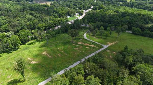 1037 Fairview Blvd, Franklin, TN 37064