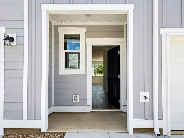 224 Darlington Dr, Dickson, TN 37055