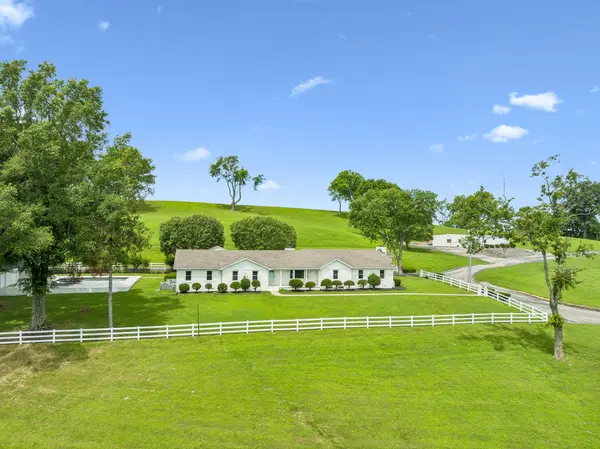 1731 Nashville Hwy, Columbia, TN 38401