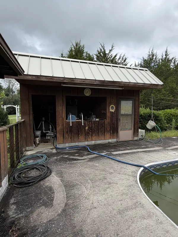 259 Locke Bend Rd, Mcminnville, TN 37110