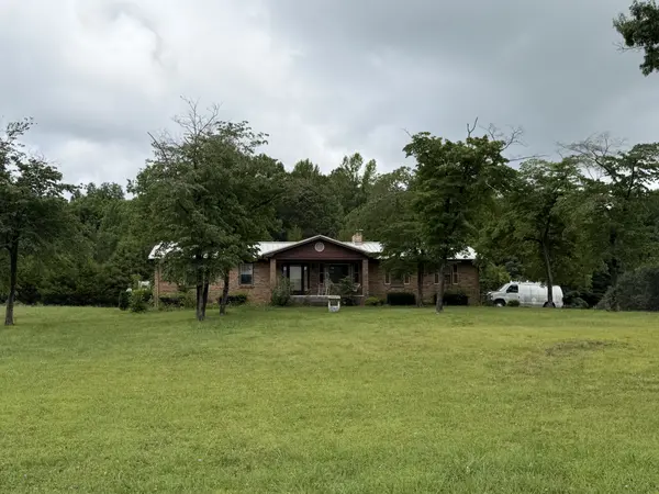 259 Locke Bend Rd, Mcminnville, TN 37110